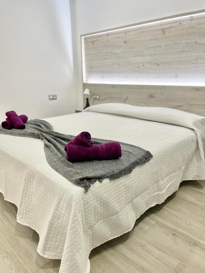 Island Suites Arona  Eksteriør bilde