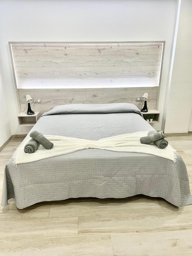 Island Suites Arona  Eksteriør bilde