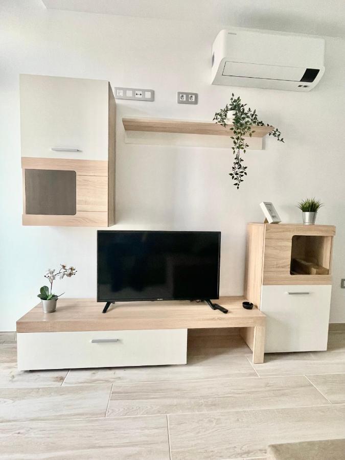 Island Suites Arona  Eksteriør bilde