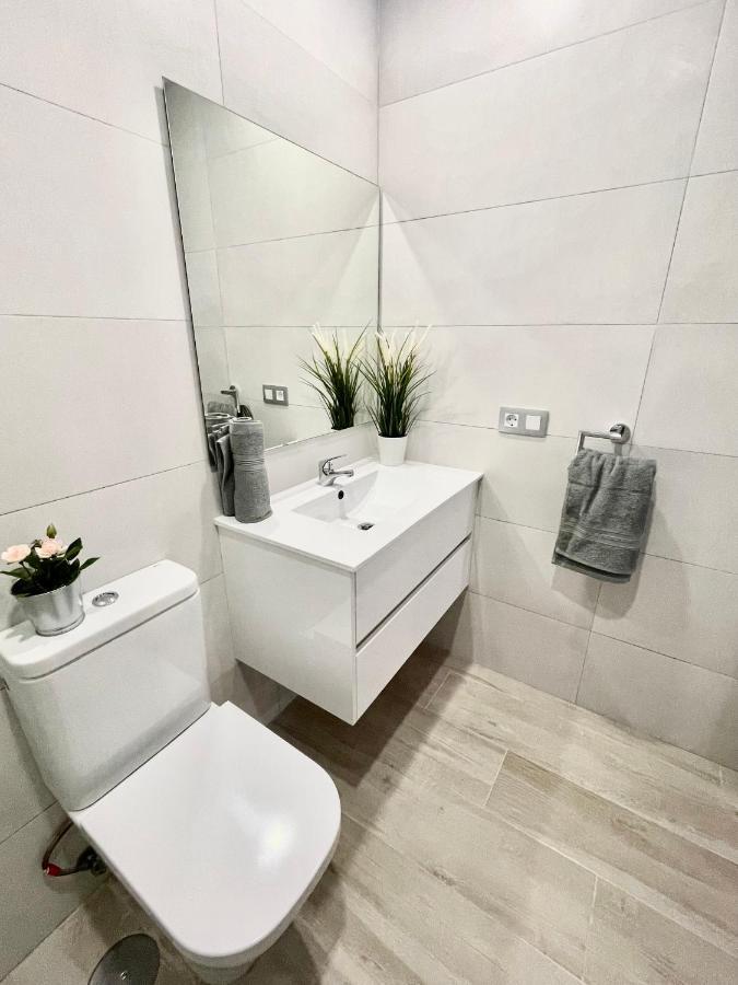 Island Suites Arona  Eksteriør bilde