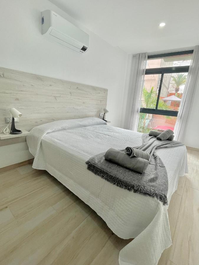 Island Suites Arona  Eksteriør bilde